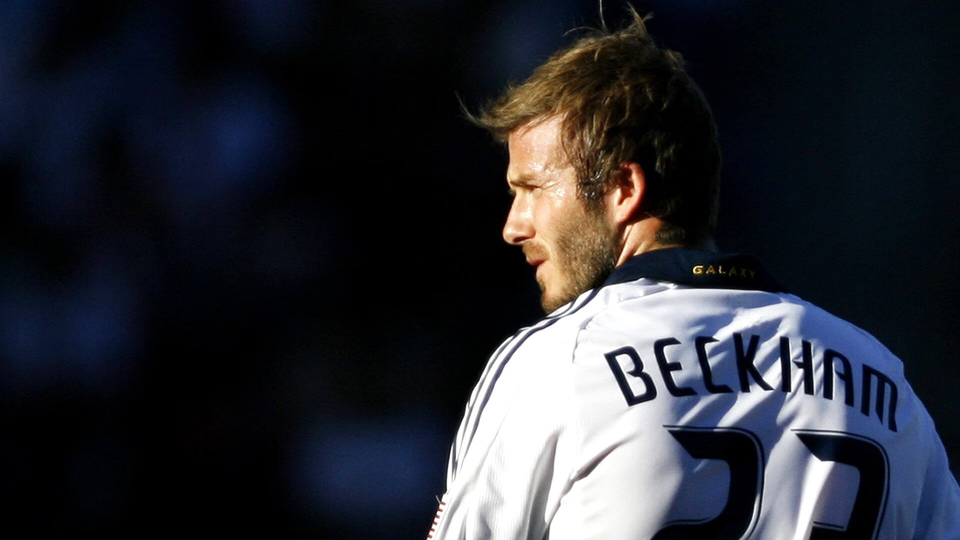 -国际足球赛事中，某支球队大获全胜，令人瞩目，某届洲际足球大赛中